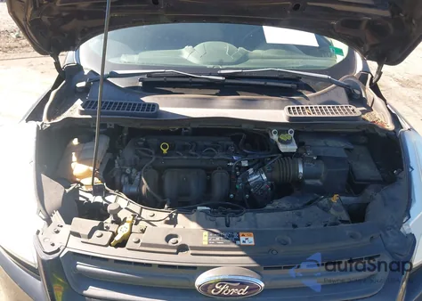 2015 Ford Escape S z USA, uszkodzony, nr VIN 1FMCU0F70FUB10193